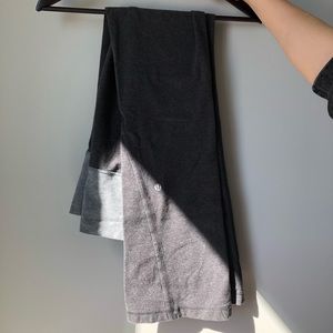 Lululemon flared pants - grey - Size 6